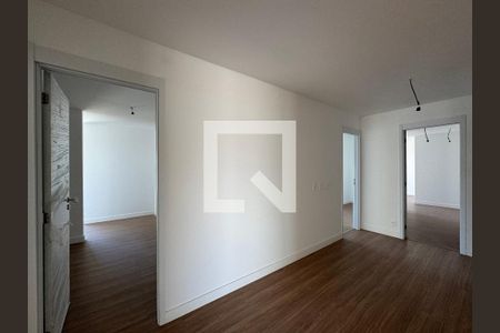 Apartamento à venda com 372m², 4 quartos e 4 vagas Apartamento à venda com 372m², 4 quartos e 4 vagasHall Íntimo
