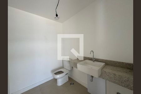 Apartamento à venda com 372m², 4 quartos e 4 vagas Apartamento à venda com 372m², 4 quartos e 4 vagasLavabo
