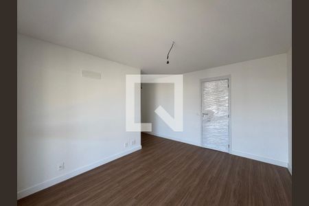Apartamento à venda com 372m², 4 quartos e 4 vagas Apartamento à venda com 372m², 4 quartos e 4 vagasSuíte 2