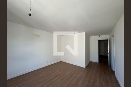 Apartamento à venda com 372m², 4 quartos e 4 vagas Apartamento à venda com 372m², 4 quartos e 4 vagasSuíte 4