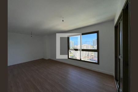 Apartamento à venda com 372m², 4 quartos e 4 vagas Apartamento à venda com 372m², 4 quartos e 4 vagasSuíte 3