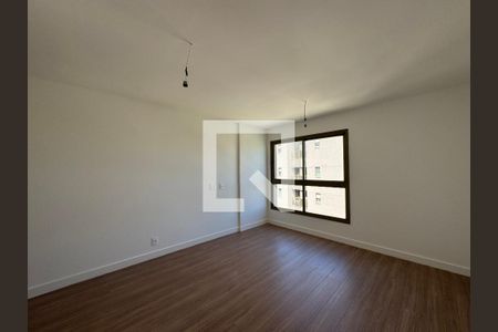 Apartamento à venda com 372m², 4 quartos e 4 vagas Apartamento à venda com 372m², 4 quartos e 4 vagasSuíte 4