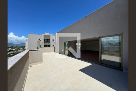 Apartamento à venda com 372m², 4 quartos e 4 vagas Apartamento à venda com 372m², 4 quartos e 4 vagasTerraço - Vista