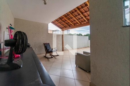 Apartamento à venda com 100m², 2 quartos e 1 vaga Apartamento à venda com 100m², 2 quartos e 1 vagaCobertura