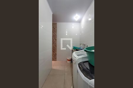 Casa à venda com 188m², 4 quartos e 1 vaga Casa à venda com 188m², 4 quartos e 1 vagaLavanderia