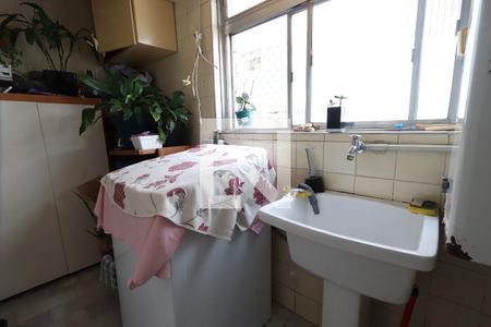 Apartamento à venda com 115m², 3 quartos e 2 vagasLavanderia