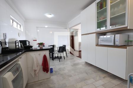 Apartamento à venda com 115m², 3 quartos e 2 vagasCozinha