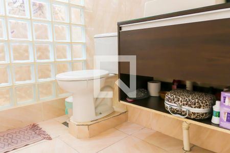 Casa à venda com 280m², 4 quartos e 4 vagas Casa à venda com 280m², 4 quartos e 4 vagasBanheiro da Suíte