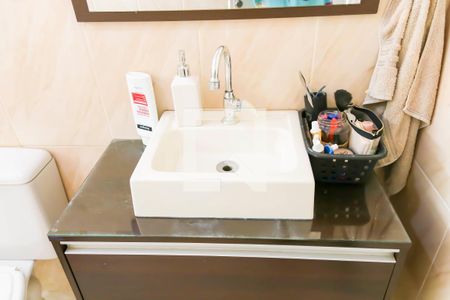 Casa à venda com 280m², 4 quartos e 4 vagas Casa à venda com 280m², 4 quartos e 4 vagasBanheiro da Suíte