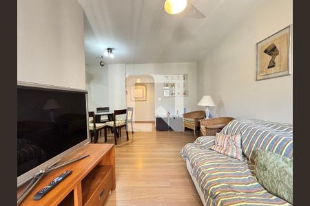 Sala de apartamento para alugar com 3 quartos, 85m² em Vila Olímpia, São Paulo