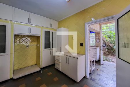 Casa à venda com 559m², 8 quartos e 4 vagasCozinha