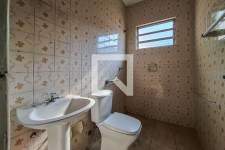 Casa à venda com 559m², 8 quartos e 4 vagasBanheiro 2