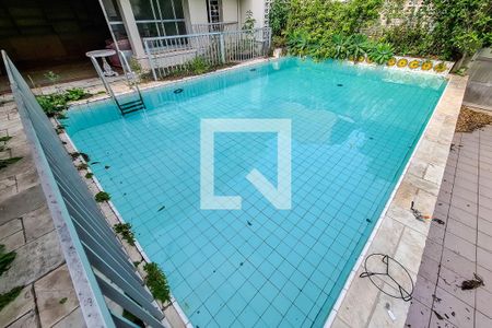 Casa à venda com 559m², 8 quartos e 4 vagasÁrea Externa