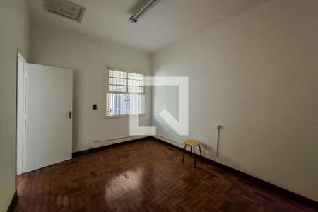 Casa à venda com 559m², 8 quartos e 4 vagasQuarto 10