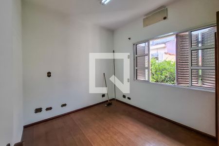 Casa à venda com 559m², 8 quartos e 4 vagasQuarto 4