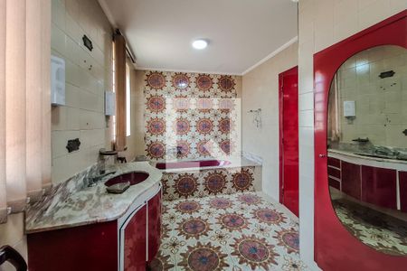 Casa à venda com 559m², 8 quartos e 4 vagasBanheiro 3