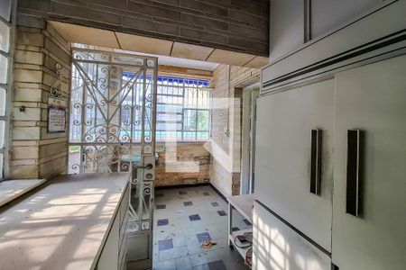 Casa à venda com 559m², 8 quartos e 4 vagasCozinha