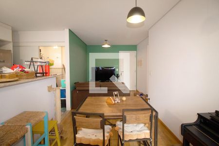 Sala de apartamento à venda com 2 quartos, 66m² em Pinheiros, São Paulo