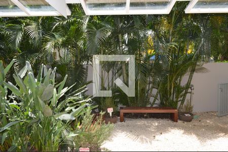 Apartamento à venda com 40m², 1 quarto e 1 vagaÁrea comum