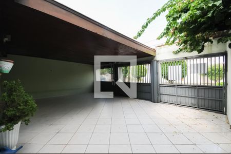 Casa à venda com 300m², 3 quartos e 3 vagasGaragem