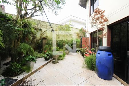 Casa à venda com 300m², 3 quartos e 3 vagasQuintal