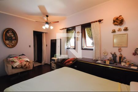 Casa à venda com 300m², 3 quartos e 3 vagasQuarto 1 ( Suíte )