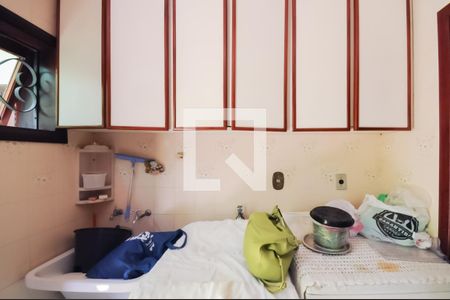 Casa à venda com 300m², 3 quartos e 3 vagasÁrea de Serviço