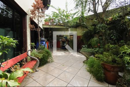 Casa à venda com 300m², 3 quartos e 3 vagasQuintal