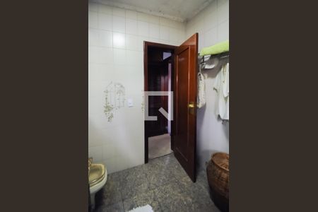 Casa à venda com 300m², 3 quartos e 3 vagasBanheiro da Suíte