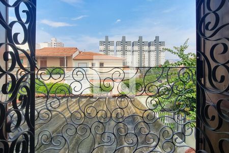 Casa à venda com 300m², 3 quartos e 3 vagasVaranda da suíte - vista