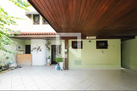 Casa à venda com 300m², 3 quartos e 3 vagasGaragem