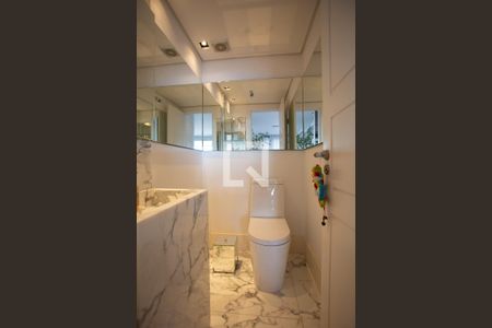 Apartamento à venda com 260m², 3 quartos e 4 vagas Apartamento à venda com 260m², 3 quartos e 4 vagasLavabo