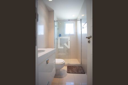 Apartamento à venda com 260m², 3 quartos e 4 vagas Apartamento à venda com 260m², 3 quartos e 4 vagasBanheiro da Suíte