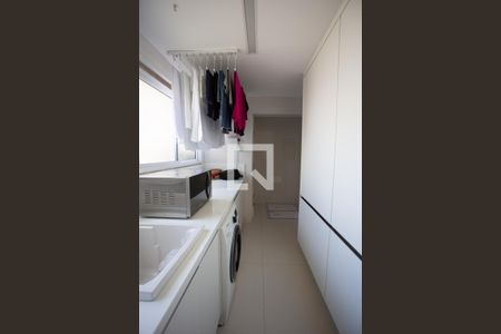 Apartamento à venda com 260m², 3 quartos e 4 vagas Apartamento à venda com 260m², 3 quartos e 4 vagasÁrea de Serviço