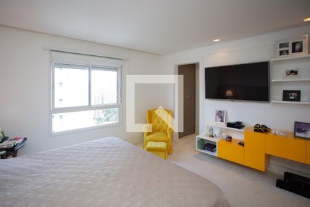 Apartamento à venda com 260m², 3 quartos e 4 vagas Apartamento à venda com 260m², 3 quartos e 4 vagassuíte 2