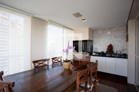 Apartamento à venda com 260m², 3 quartos e 4 vagas Apartamento à venda com 260m², 3 quartos e 4 vagasVaranda da Sala