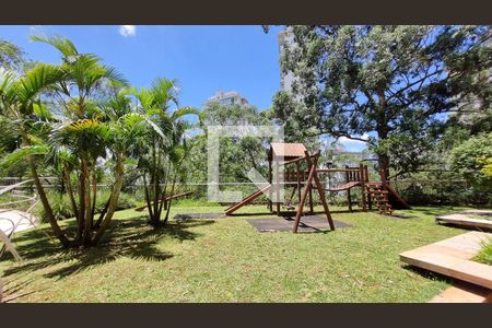 Apartamento à venda com 260m², 3 quartos e 4 vagas Apartamento à venda com 260m², 3 quartos e 4 vagasÁrea comum - Playground