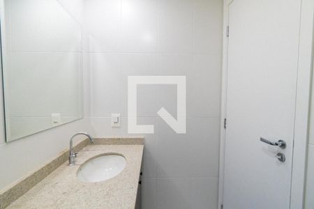 Banheiro de apartamento para alugar com 1 quarto, 27m² em Vila Clementino, São Paulo