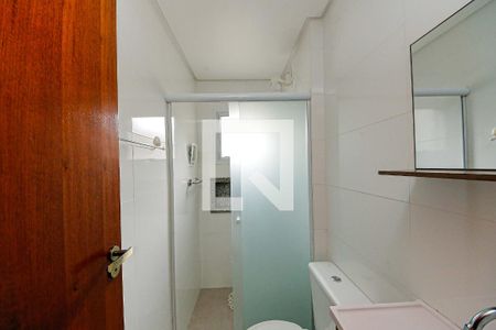 Banheiro de apartamento para alugar com 1 quarto, 30m² em Chácara Belenzinho, São Paulo