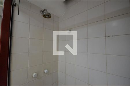 Apartamento à venda com 200m², 4 quartos e 2 vagas Apartamento à venda com 200m², 4 quartos e 2 vagasBanheiro da Suíte 2