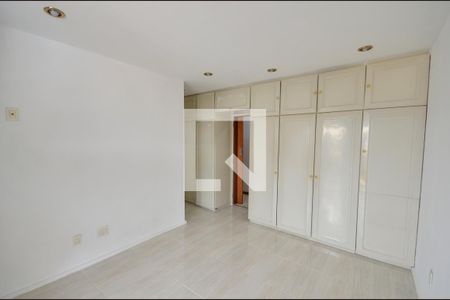 Apartamento à venda com 200m², 4 quartos e 2 vagas Apartamento à venda com 200m², 4 quartos e 2 vagasSuíte 1