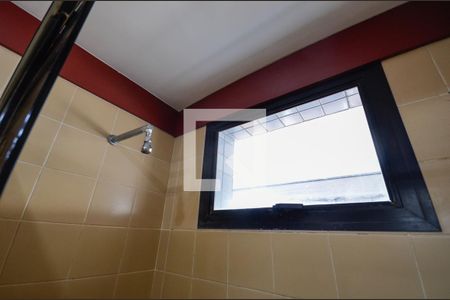 Apartamento à venda com 200m², 4 quartos e 2 vagas Apartamento à venda com 200m², 4 quartos e 2 vagasBanheiro da Suíte 1