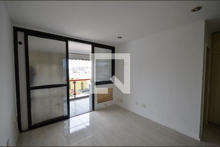 Apartamento à venda com 200m², 4 quartos e 2 vagas Apartamento à venda com 200m², 4 quartos e 2 vagasSuíte 1