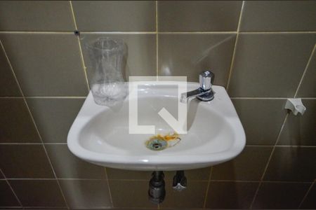 Apartamento à venda com 200m², 4 quartos e 2 vagas Apartamento à venda com 200m², 4 quartos e 2 vagasBanheiro de serviço