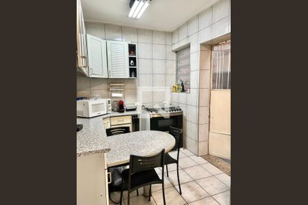 Casa à venda com 170m², 3 quartos e 2 vagasCozinha