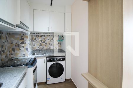 Apartamento para alugar com 37m², 2 quartos e sem vaga Apartamento para alugar com 37m², 2 quartos e sem vagaCozinha e Área de Serviço