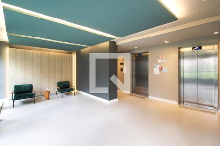 Apartamento para alugar com 37m², 2 quartos e sem vaga Apartamento para alugar com 37m², 2 quartos e sem vagaHall