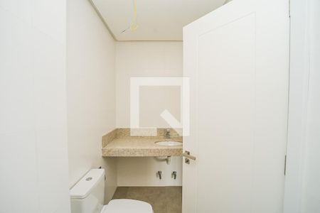 Apartamento à venda com 207m², 3 quartos e sem vagaBanheiro da Suíte 2