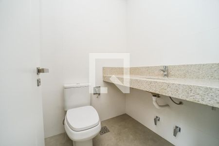 Apartamento à venda com 207m², 3 quartos e sem vagaBanheiro da Suíte 2