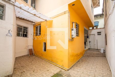 Casa à venda com 250m², 6 quartos e 4 vagasQuintal (Casa 1)
